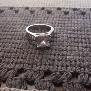 Elegant Silver Engagement  Ring with Clear Stone Size 7
